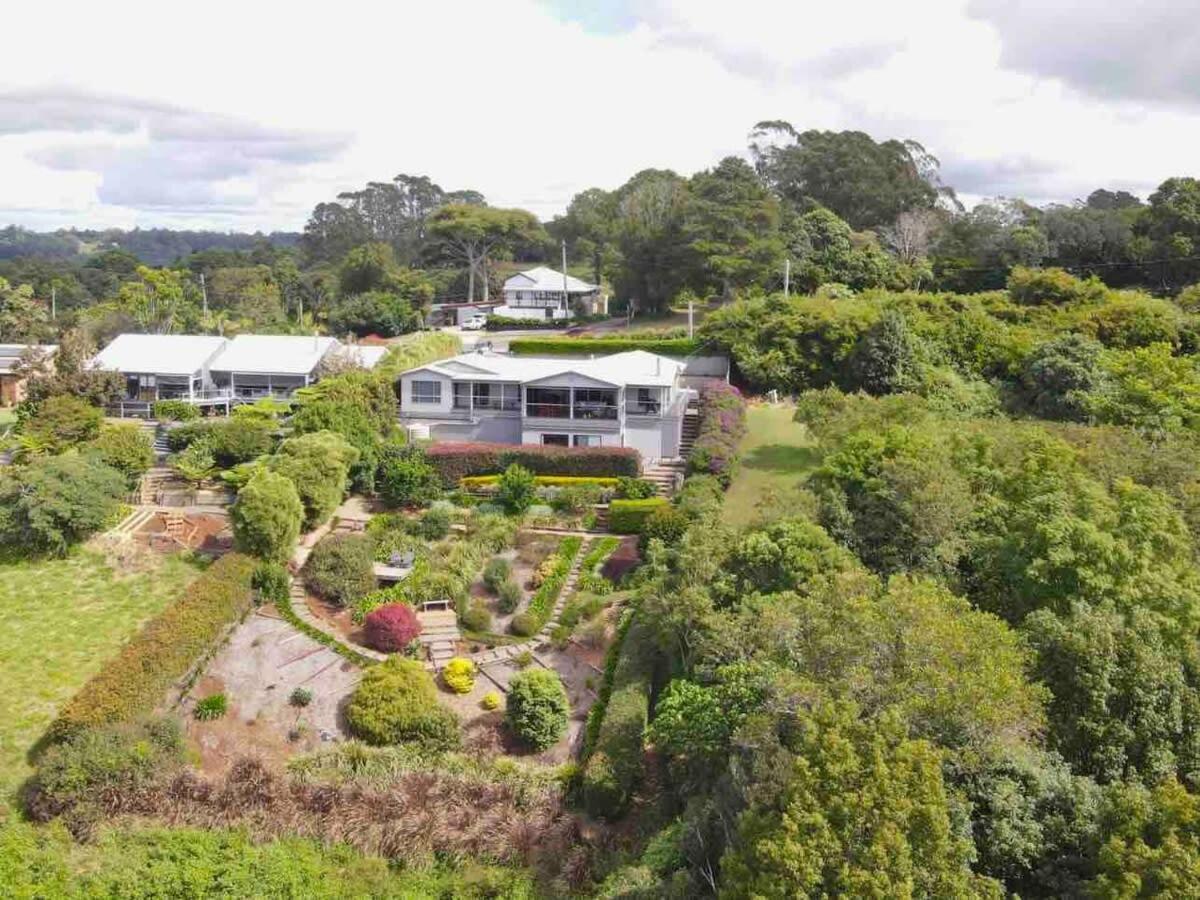 Flaxton Garden Home With Spectacular Coastal Views 몬트빌 외부 사진
